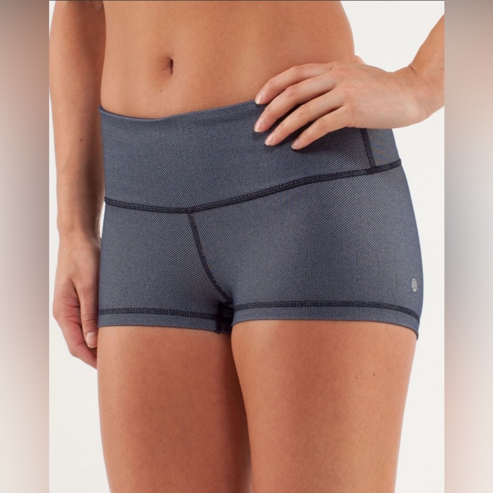 Lululemon Boogie Short *Denim Size 4 - Picture 2 of 10